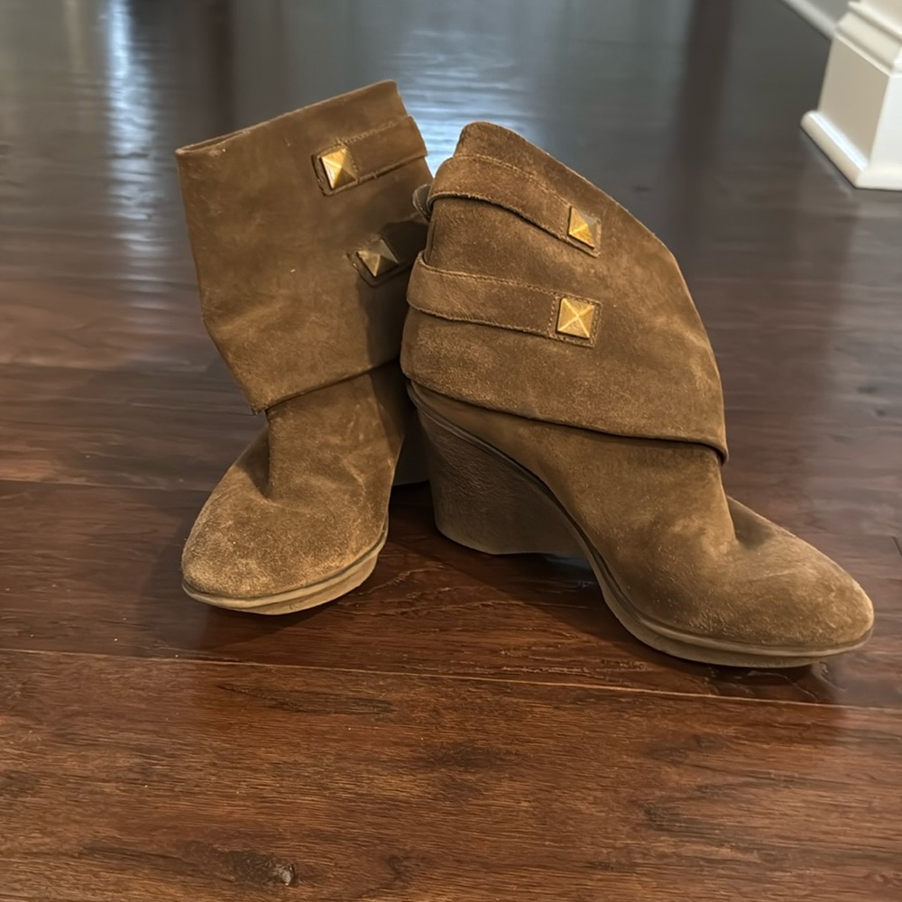 Wedge Boot